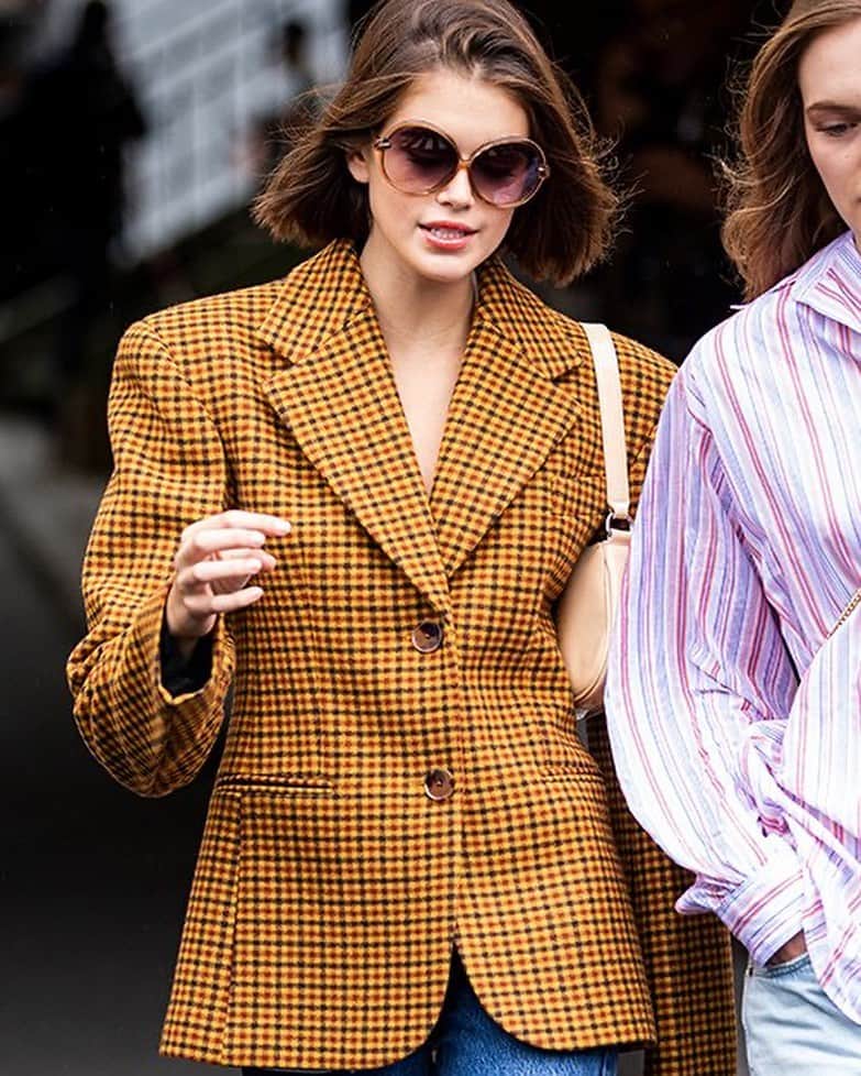 GILTさんのインスタグラム写真 - (GILTInstagram)「In case you needed another reason to get yourself a blazer. #KaiaGerber」12月2日 10時59分 - gilt