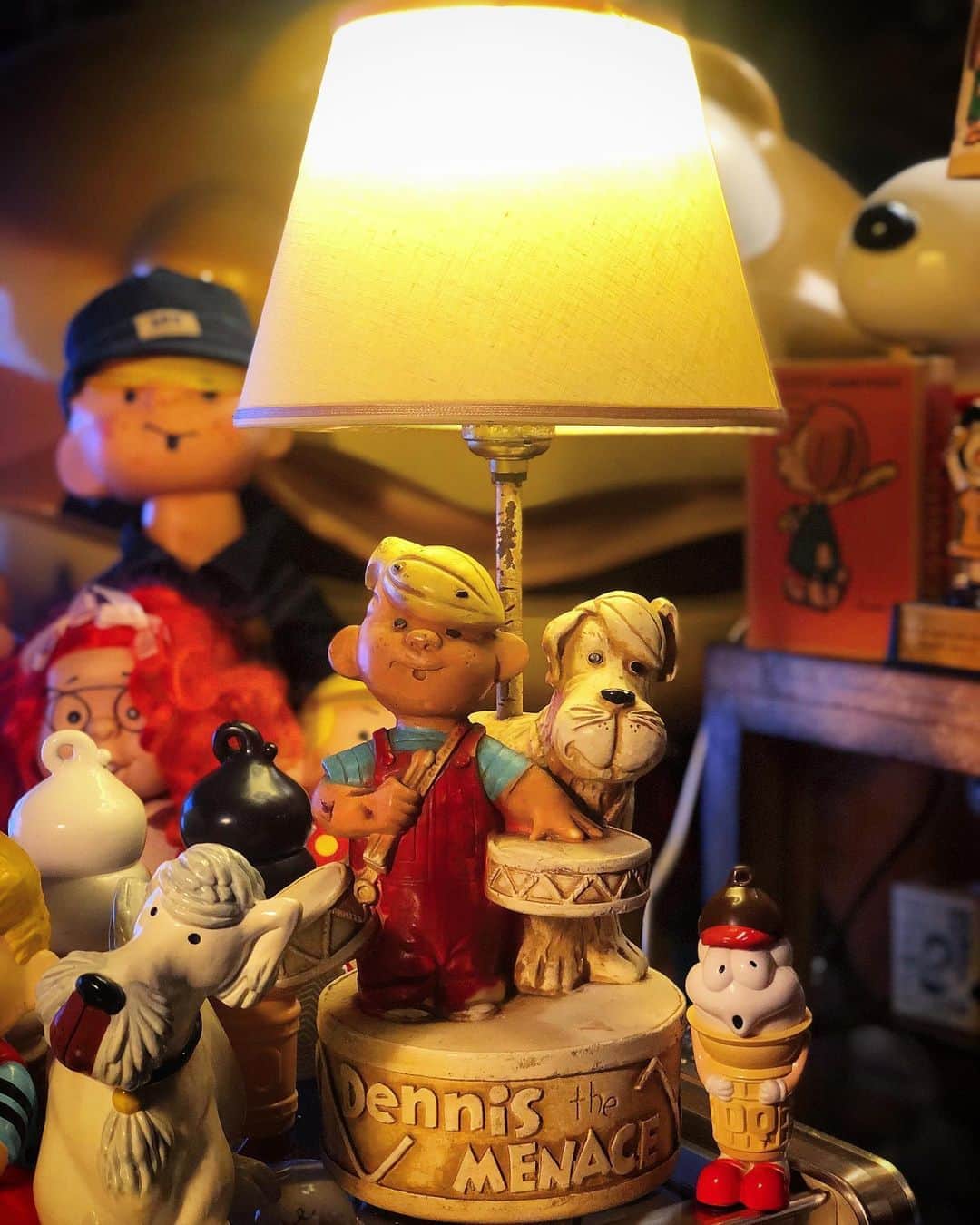 大川知英のインスタグラム：「67's Dennis the Menace lump🇺🇸 スペシャル可愛いランプがズッポシ🤡 これ後3個は欲しい👨🏽‍✈️うぴー🐷 @goldennuggets_japan さん ありがとうございました🙇‍♂️❗️ #dennisthemenace#lump#67s #vintage#ランプ好き#後3個欲しい #デニス物をtakatsubaseにキャンペーン #amecajiboys #takatsubase #アメトイ部キャプテン」
