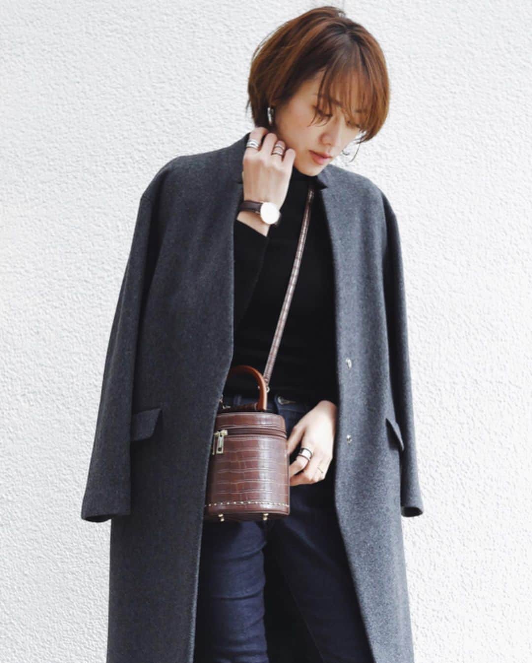 Miki Kanekoさんのインスタグラム写真 - (Miki KanekoInstagram)「友達がピチっとした格好が似合うと言ってくれたから早速ピチっとした服を着たら、この前のとほとんど同じ格好になってしまった笑 . . . 襟のカッティングが素敵なコートは#UN3D 💓 . . . @un3d_official @un3d_store」12月2日 12時40分 - mikiaoba