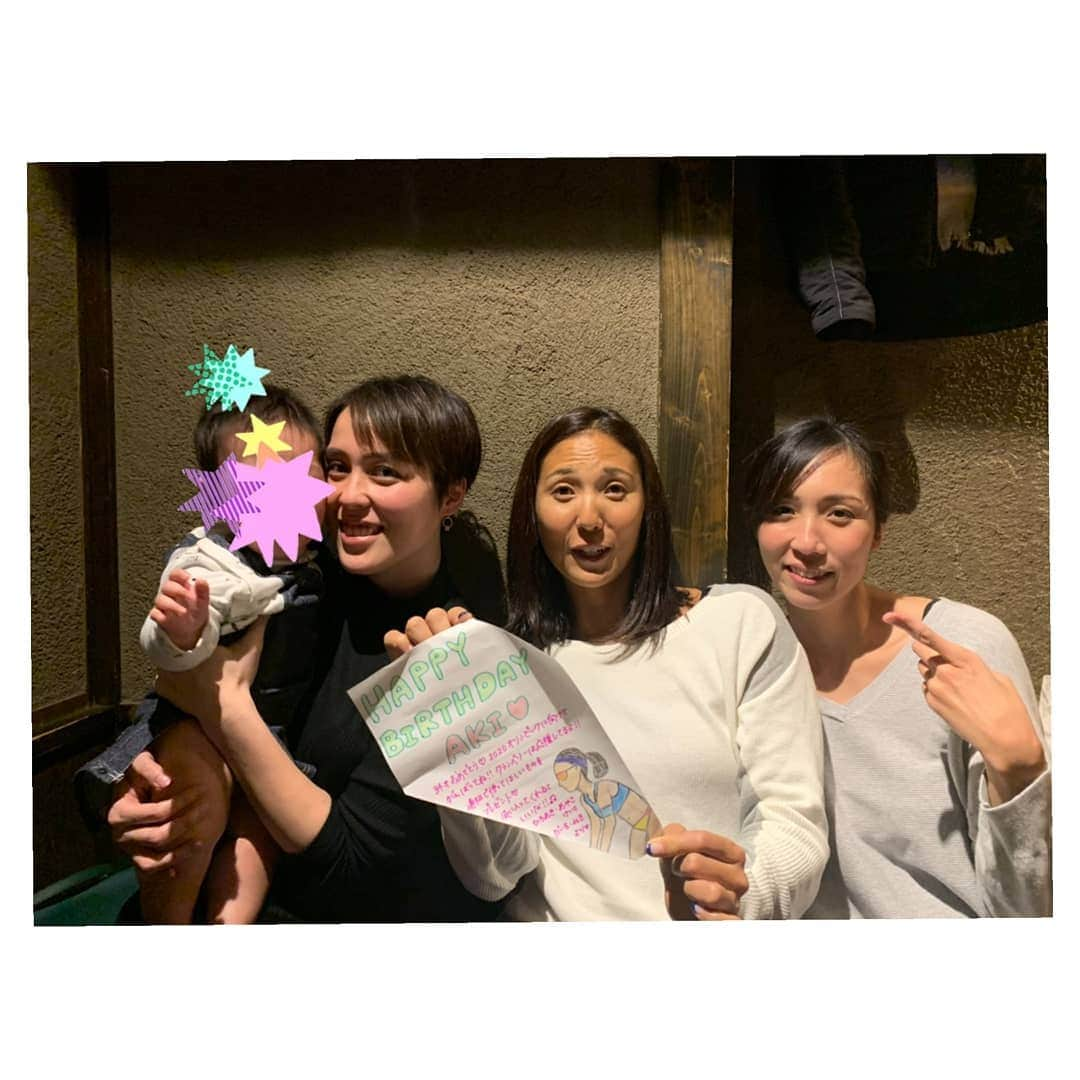 大山未希さんのインスタグラム写真 - (大山未希Instagram)「🍓 第3回クランベリー会🎵🎵 久しぶりに集まれた！ 今回から１人増えました❤ 次はいつ開催かな😁 はせくんが抱くとギャン泣き😂👶 こわいんだねー(笑) #長谷川夫妻 #森川夫妻 with未来の力士 #小松夫妻 #クランベリー会 ↓」12月2日 12時47分 - miki_oyama1003