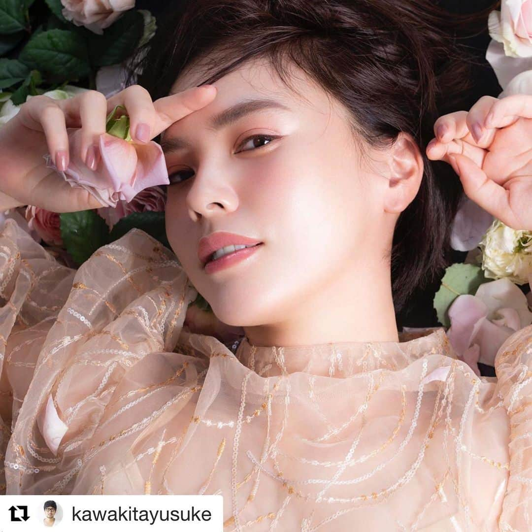 浅見れいなさんのインスタグラム写真 - (浅見れいなInstagram)「開運メイク💄#Repost @kawakitayusuke with @get_repost ・・・ otonamuse 1月号  浅見れいな  #オトナミューズ  #浅見れいな」12月2日 12時51分 - reina_asami