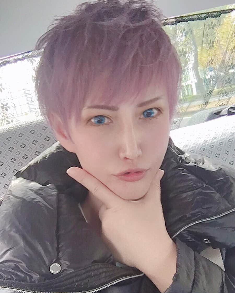 麗華さんのインスタグラム写真 - (麗華Instagram)「A new hair color.＼(^ω^)／ purple❤️」12月2日 13時02分 - reika_japan_