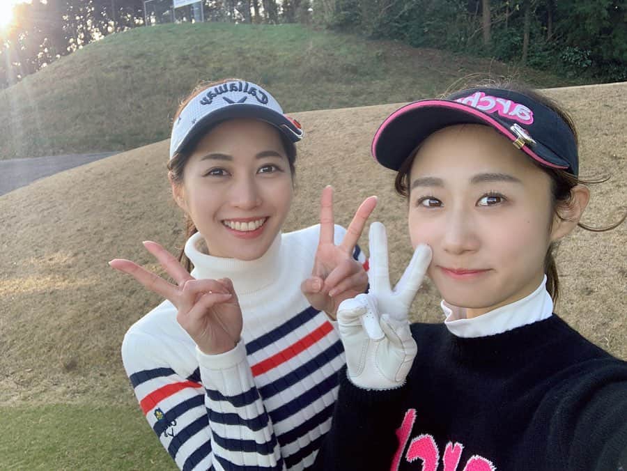 筒井萌子さんのインスタグラム写真 - (筒井萌子Instagram)「* ずっと楽しみにしていたAHO杯⛳️ スコア93でベストスコア更新しました◡̈⋆ 去年はまだゴルフを始めたばかりで初コンペだった為 知り合いもいなくて心細かった😅 今年は知り合いがた〜くさんいて 1年間でこんなにも素敵な人達と出会えてたんだって 一人感動しちゃってた✨ 繋げてくれた方々に感謝感謝です*•.❥◡̈*.。 ・ 今回お友達を2人誘って初ラウンドだったけど 楽しかったみたいで凄く嬉しかった✨ また来年は80台目指して練習がんばろっと💕 ありがとうございました😊 ・ #筒井萌子 #女優 #actress #モデル #model #岡山  #shooting #instagood #instalike #converse #撮影 #followme #instalike #ゴルフ #ゴルフ女子 #ゴルフコーデ #골프 #좋아요반사 #좋아요그램 #좋아요환영 #데일리그램 #패션 #오오티디 #카페 #Tiffany #tiffany #tiffanyandconecklace」12月2日 13時08分 - tsutsui.moeko.o