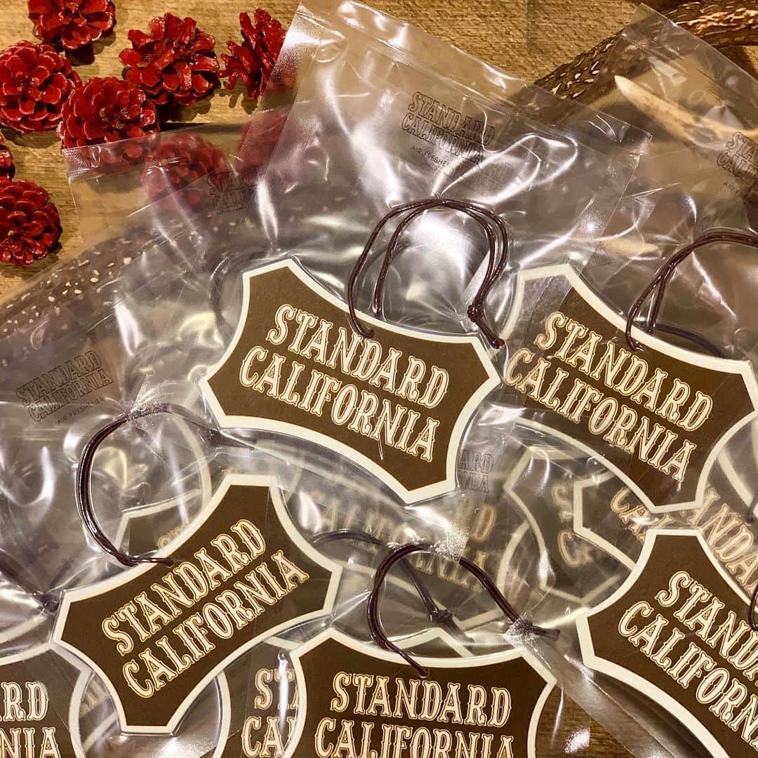 スタンダードカリフォルニアさんのインスタグラム写真 - (スタンダードカリフォルニアInstagram)「車、トイレ、部屋などに是非。 店内と同じフレッシュな香りを楽しめますよ！  #standardcalifornia #スタンダードカリフォルニア #airfreshener #エアーフレッシュナー」12月2日 14時06分 - standardcalifornia