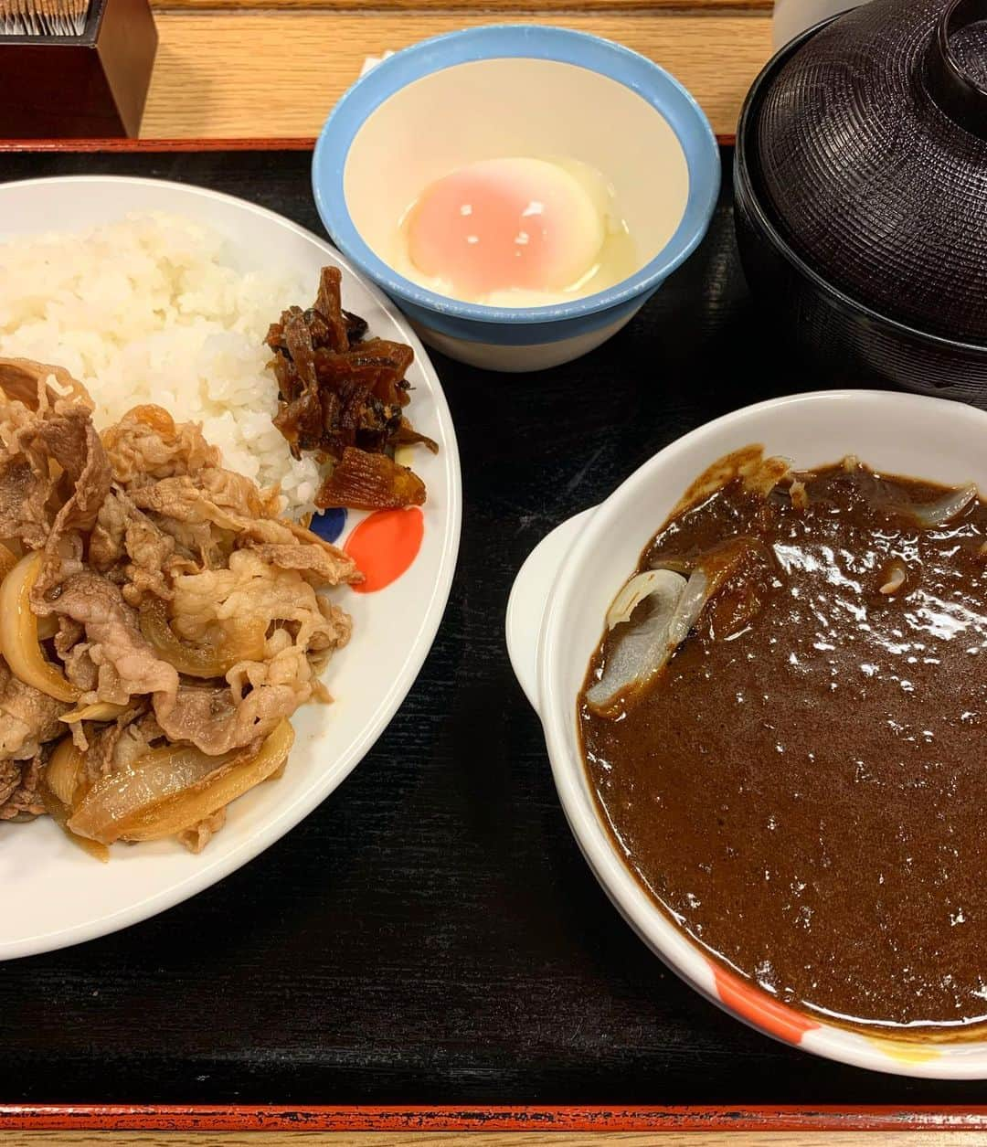 黒沢薫さんのインスタグラム写真 - (黒沢薫Instagram)「滑り込みでオリジナルカレーを #カレギュウ　で。#松屋 #オリジナルカレー #今日まで #yum #spicy #happy #music #soul #rb #singer #lovelife #instafood #ハードコアカレーシンガー #松屋はカレー屋」12月2日 14時13分 - kaorukurosawa_lovelife