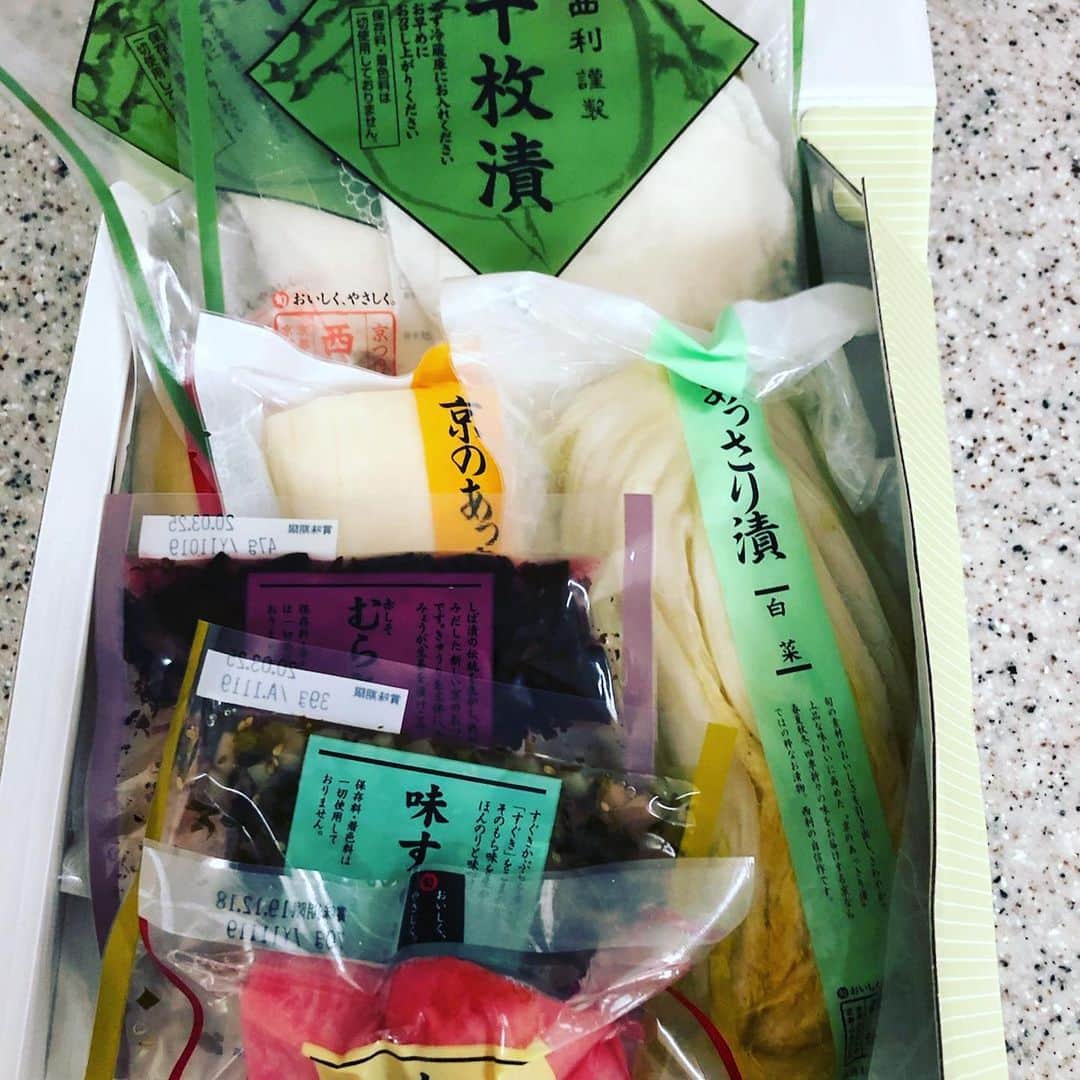 金村義明さんのインスタグラム写真 - (金村義明Instagram)「#沢山のお歳暮に感謝です！」12月2日 14時36分 - yoshiaki_kanemura