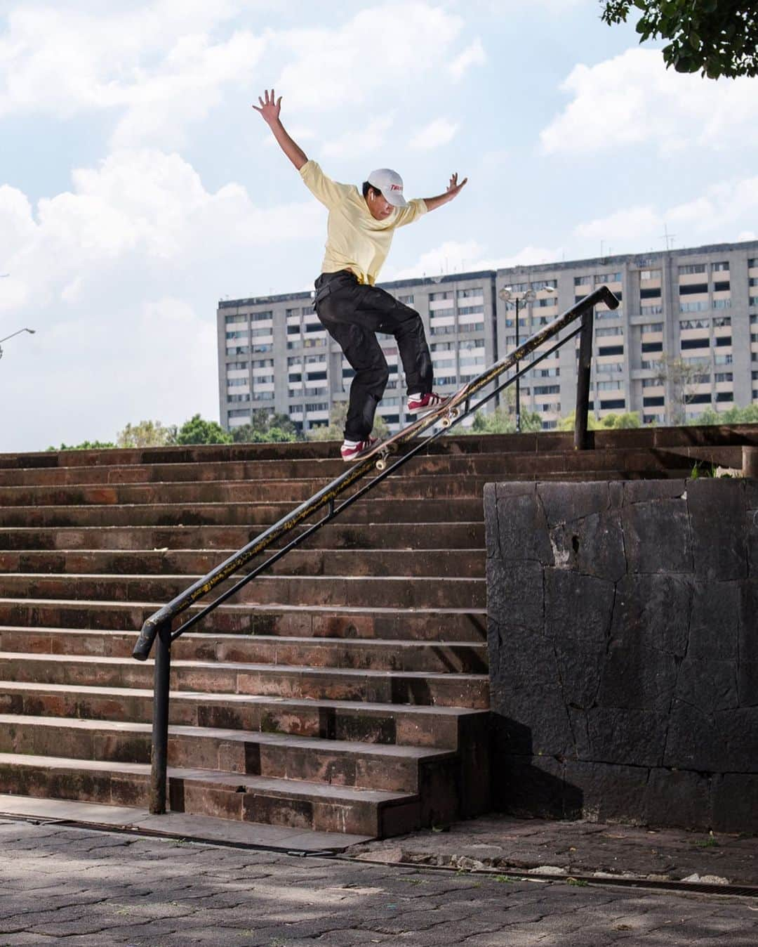 adidas Skateboardingさんのインスタグラム写真 - (adidas SkateboardingInstagram)「DAS AMERICAS captures a journey across Latin America with our team from Argentina, Brazil, Chile, Costa Rica, Colombia, Panama, Mexico, and Peru /// Featuring @akirashiroma @bastianunez_ @rodrigotx @guerisalez @gggerinho @joakingoto @costarrr_ @vimendonca__ @paulacostales and many more, #adidasDASAMERICAS is now playing on the #adidasSkateboarding YouTube channel.  Sit back and enjoy. • 🎥 @marcos_rdsj 🎶 @klausbohms」12月3日 2時00分 - adidasskateboarding