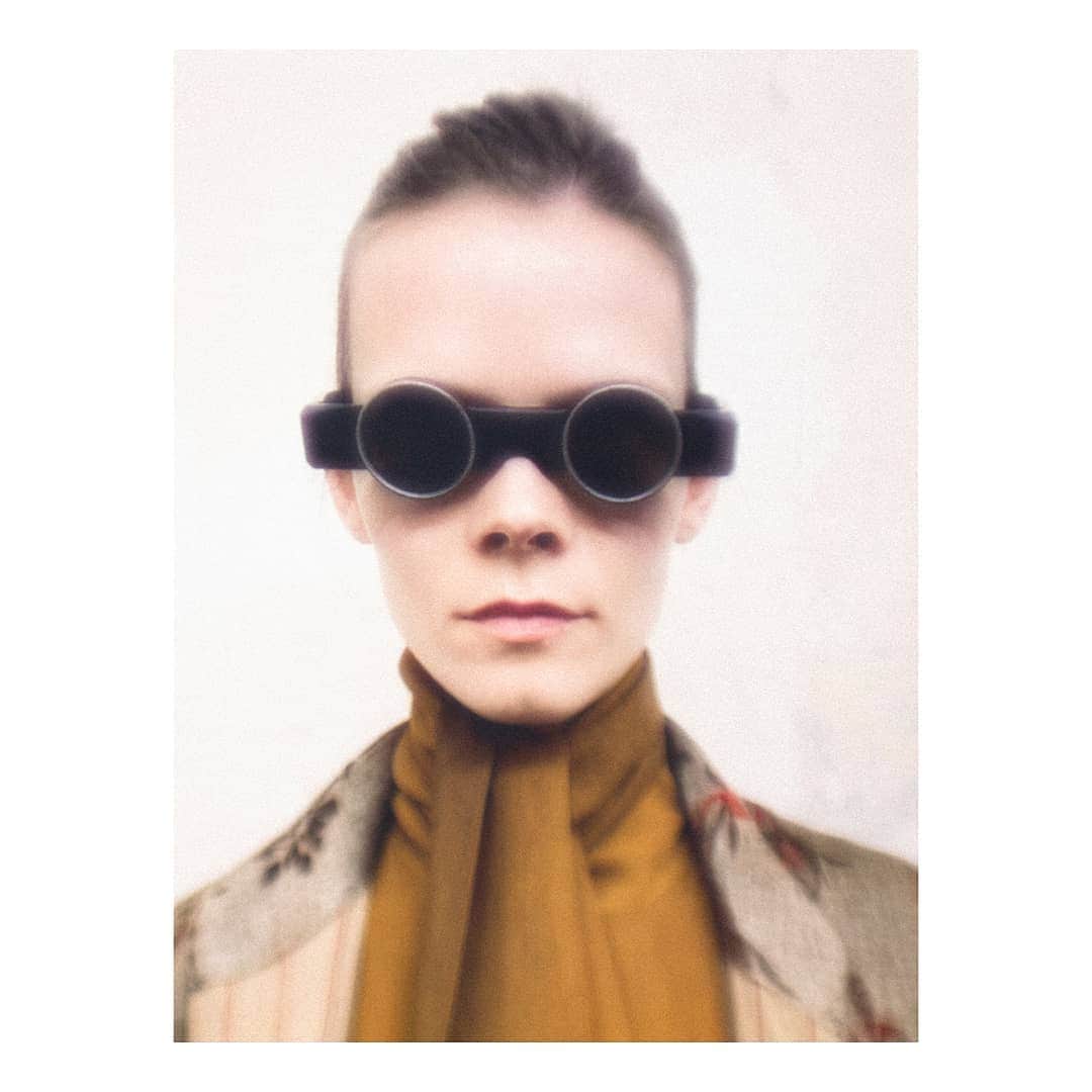 のインスタグラム：「: Le Wood by UMA WANG + RIGARDS . Model no.#UW2 . #rigards #umawang #lewood #craftsmanship  #ExperienceTheOriginal  #HANDMADEFORYOURFACE」