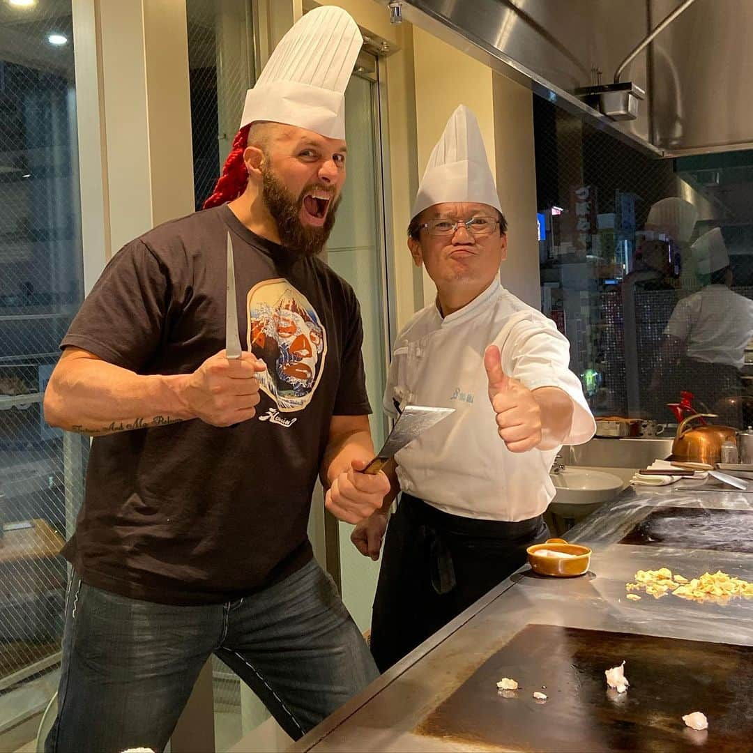 ランス・アーチャーさんのインスタグラム写真 - (ランス・アーチャーInstagram)「I’ve decided on a new career!  #EVERYBODYEATS」12月3日 0時52分 - lance_hoyt