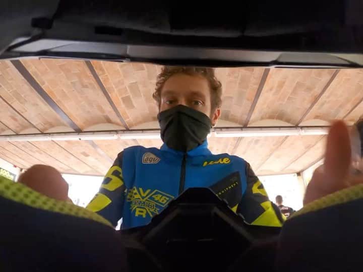 バレンティーノ・ロッシのインスタグラム：「100 Km dei Campioni 2019 Sunday,Endurance Race 🎥 by @gopro」