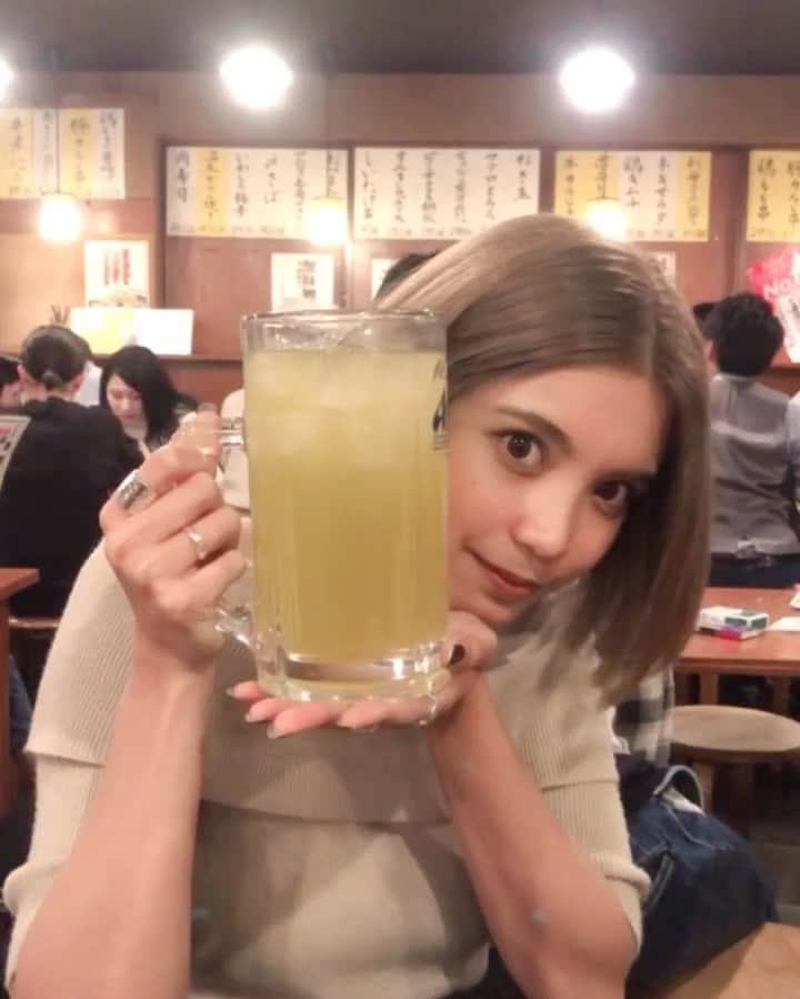 佐々木まゆのインスタグラム：「お酒が好きだよ」