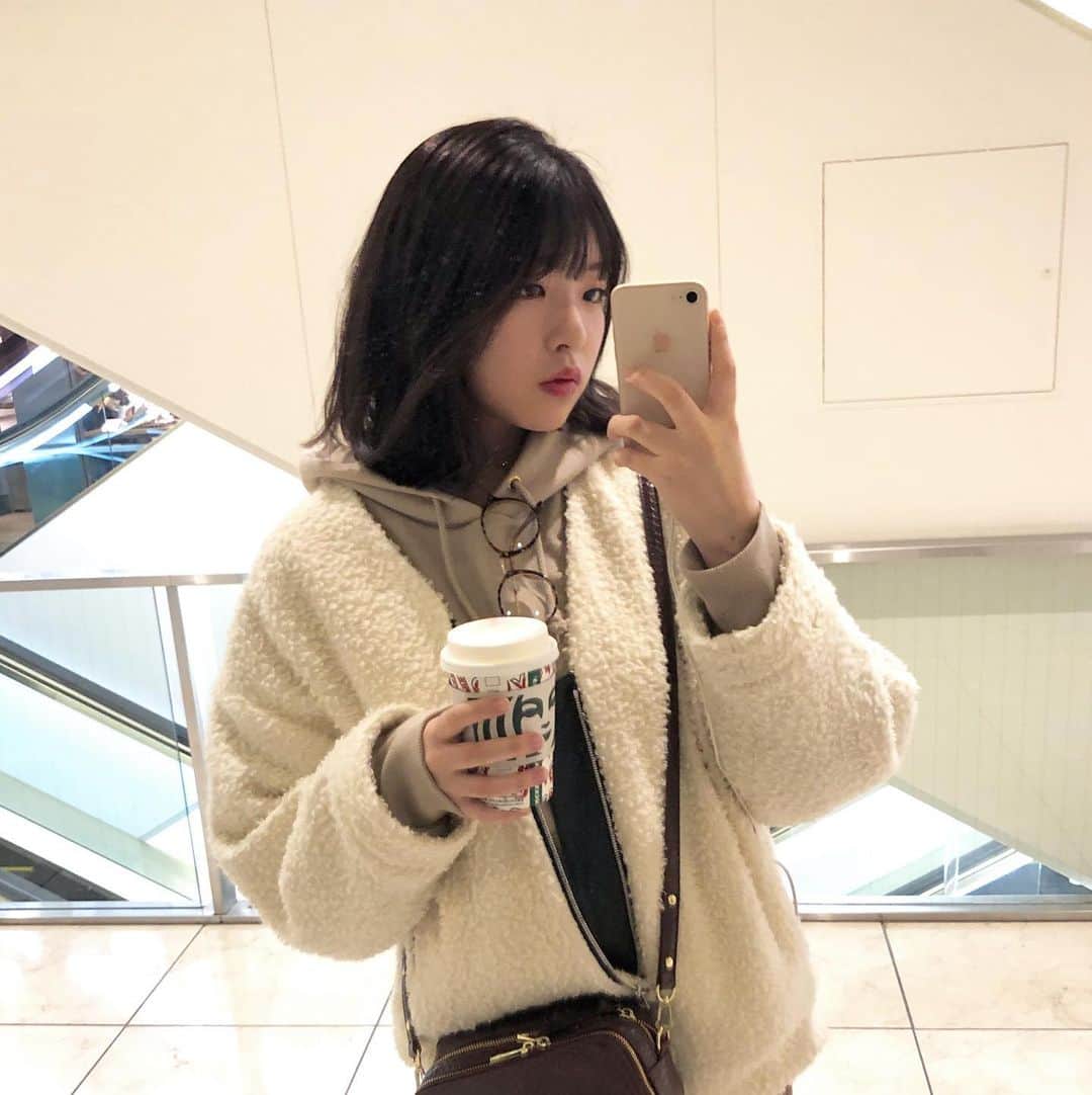 のインスタグラム：「😚😚😚 #ボブ #タンバルモリ #ホワイト #暗髪」