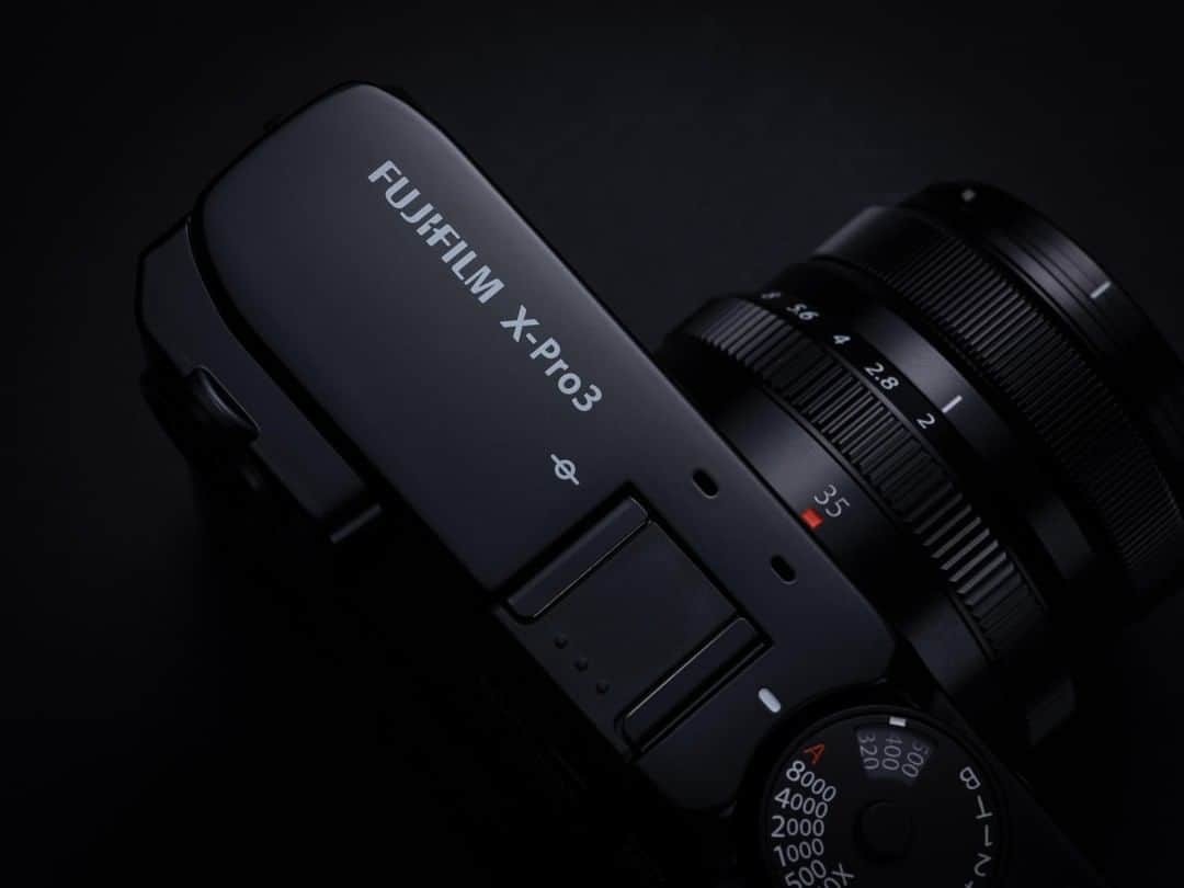 Fujifilm UKさんのインスタグラム写真 - (Fujifilm UKInstagram)「You must have heard the news!  The FUJIFILM X-Pro3 is now available to buy! Let us know in the comments below if you've already picked up yours... Click the link in our bio to discover more.  #Fujifilm #XPro3 #XSeries」12月2日 18時30分 - fujifilmuk