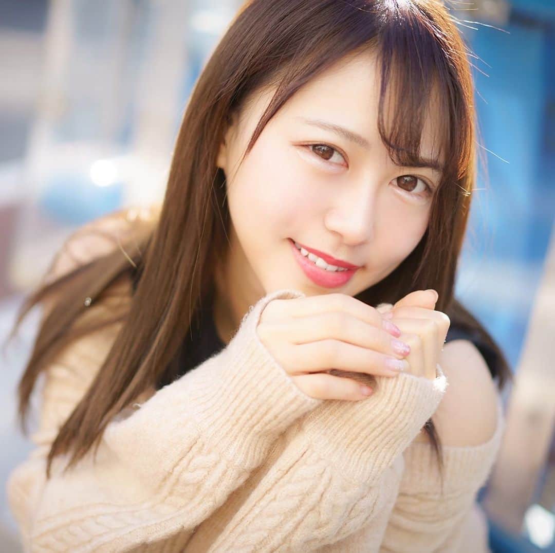 塚本美玲のインスタグラム：「😄🙂﻿ ﻿ ﻿ .﻿ ﻿ ﻿ .﻿ ﻿ ﻿ ﻿ ﻿ #ポートレート#撮影#被写体#写真#portrait#idol#cute #tokyo #japan#instagood #instalike #ootd #coordinate #code #fashion #happy #beauty #tbt #good #make #work #데일리 #오오티디 #얼스타그램 #일상 #일본인」