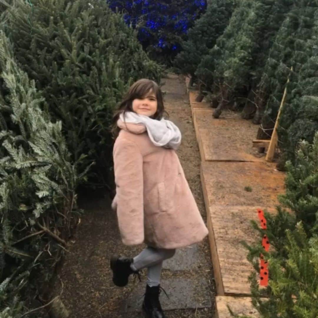 カリーヌ・ロワトフェルドのインスタグラム：「Christmas mood🎅」