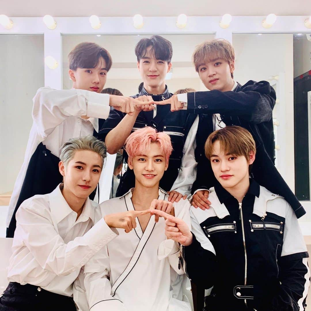 NCT DREAMさんのインスタグラム写真 - (NCT DREAMInstagram)「‪#NCTDREAMinBKK‬ ‪#THEDREAMSHOWinBKKDAY2‬ ‪#THE_DREAM_SHOW‬ ‪#NCT #NCTDREAM ‬ ‪#DreamPoseforBKK📸‬」12月2日 20時57分 - nct_dream