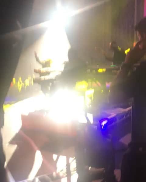 Emeli Sandéのインスタグラム：「TOUR HAS BEEN A JOY! Only 8 Shows left! ...Birmingham hold tight..see you tonight!」