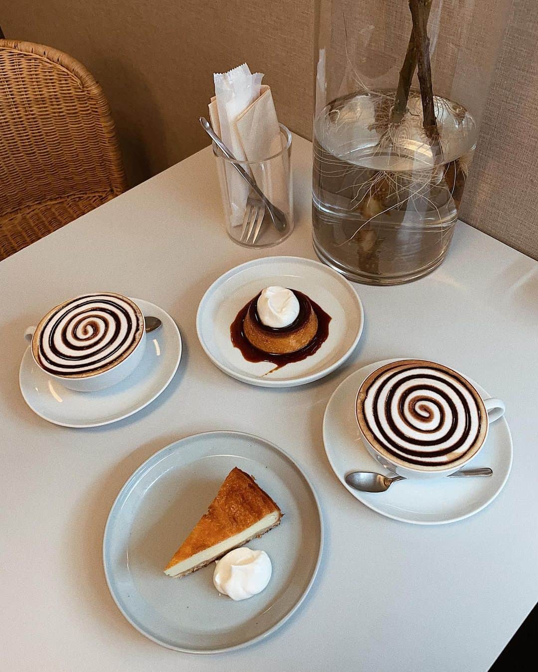 草野春香のグルメインスタ