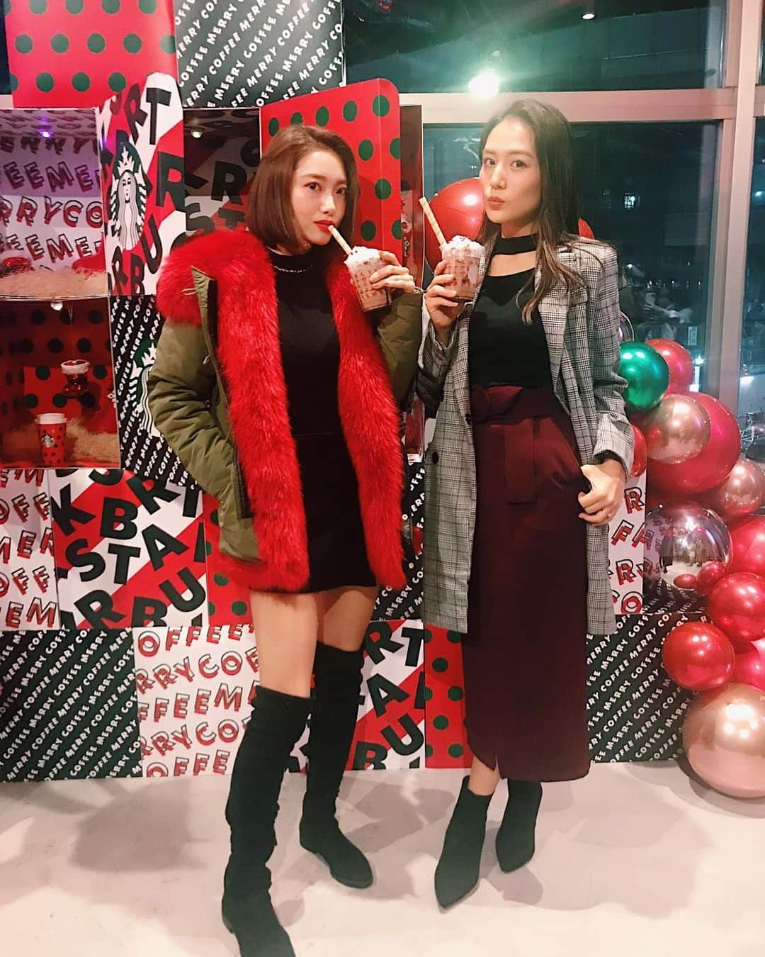 愛菜さんのインスタグラム写真 - (愛菜Instagram)「Xmas Style 🎅❤️ . . 久しぶりに会ったさくら🌸 @sakura__929  ふたりとも落ち着いたねーとゆう 近況報告💋 素敵❤︎❤︎❤︎ . . #starbuckscoffee  #fashion」12月2日 21時55分 - ainaaa0622