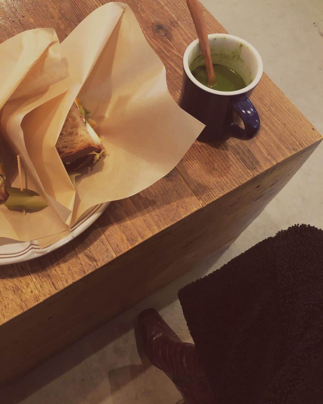 小嶋梨奈さんのインスタグラム写真 - (小嶋梨奈Instagram)「ほうれん草のスープが♡♡♡ #soup #カフェ」12月2日 22時02分 - corina_718