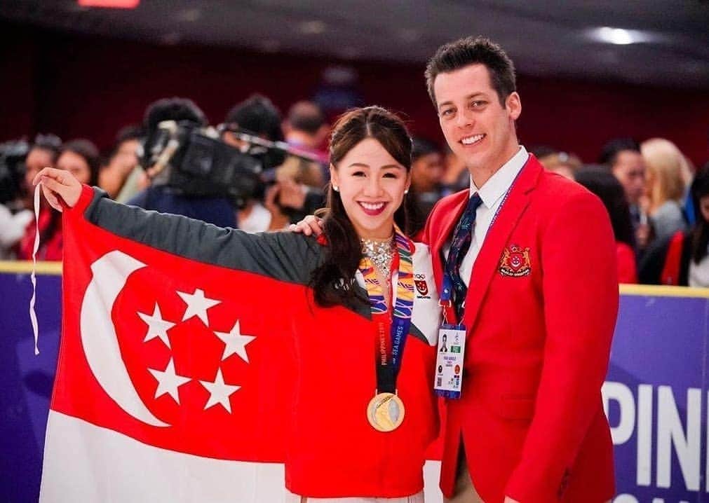 クロエ・イングさんのインスタグラム写真 - (クロエ・イングInstagram)「This gold is for you Singapore.🥇⛸️🇸🇬❤ [#WeRoarAsOne] It's difficult to find where to begin; competing here in Manila at the 30th #SEAGames2019 has been an absolute tremendous experience, a whirlwind of emotions, and a complete blessing. I skated my whole heart out and gave my absolute best, I fought with all my might, and every performance I put out was not only for myself, but for each and every one of you. I hope you could all feel the pure joy and love I have for this sport through my skating. I'm so happy I could come back and win the free program after making minor mistakes in my short. I'm proud I was able to improve my result from the previous games and also put forth a new SEA Games record by 17 points. It wasn't an easy feat and l'm so unbelievably honoured to be able to bring the 3rd gold medal home for Singapore, and to contribute to the #TeamSG medal count at these Games. I've been overwhelmed by the amount of support and encouragement I've received here. Thank you for having me Manila, and thank you for being such a wonderful crowd yet again. I have some of my most cherished moments here, and this week I added one more. I'm ecstatic to see figure skating growing here in South East Asia, I'm thrilled to be a part of the movement, and I'm more motivated than ever to work even harder. Again, big thank you to Singapore, SISA, and SNOC for believing in me and giving me the opportunity to fly our flag as part of the one and only #TeamSingapore. Dreams are achievable, and hard work truly, truly pays off. I love my sport and I love my country. We are all #OneTeamSG. #MajulahSingapura #Singapore #SEAGames #FigureSkating #IceSkating #RoadToSEAGames2019 ⛸: Always @iskateriedell and @johnwilsonblades!❤ 📷: @anntopia @sportsbyannicelynn @sgolympics」12月2日 22時37分 - ing.chloe