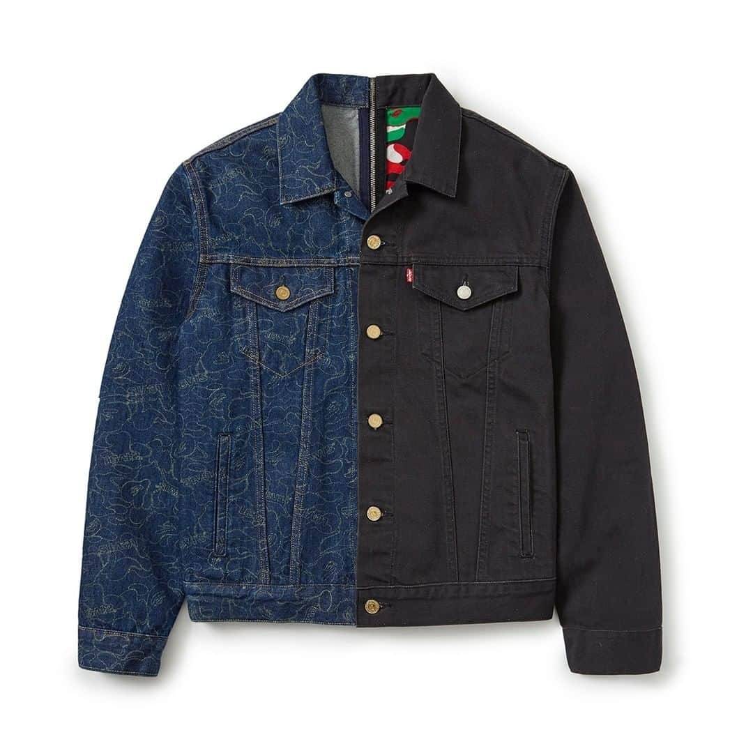 ア ベイシング エイプさんのインスタグラム写真 - (ア ベイシング エイプInstagram)「Levi’s® Type III Trucker Jacket, born in 1967, is an apparel icon. Now it’s more than the sum of its parts. Levi’s® x BAPE® Split Trucker Jacket has a full zip down the back so it can be zipped apart and zipped onto any other jacket in the collection. The first release of Levi’s® x BAPE® is a limited edition Dubai version. It’s made of 12-oz. indigo denim, features screen-printed Levi’s® logos and “stitching” in a play on the famous BAPE® camo. Its 13-oz. black twill counterpart is lined with the famous BAPE® camo print in black, white, red and green — colors inspired by the United Arab Emirates. Available exclusively at @soledxb on December 5th - 7th. #LEVISxBAPE」12月2日 23時00分 - bape_japan