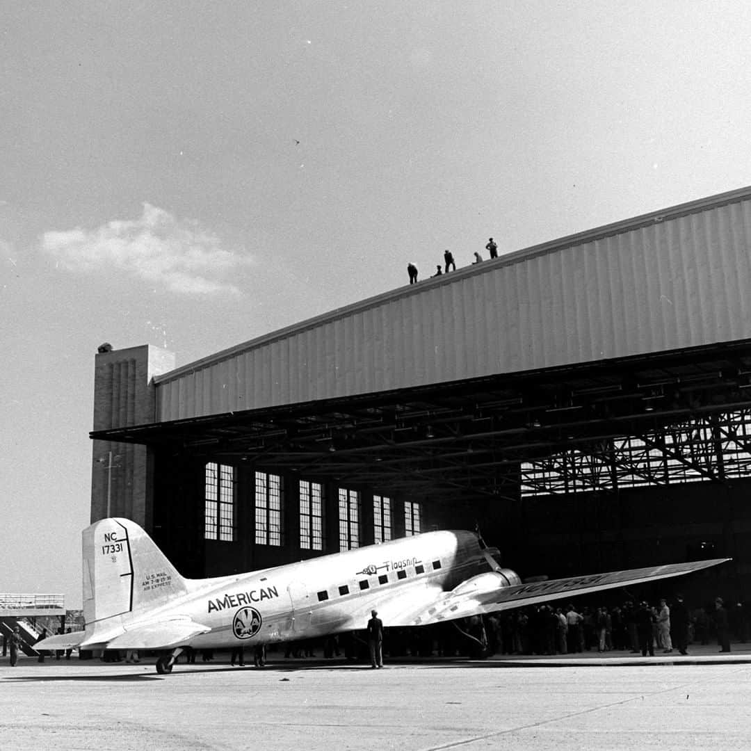 lifeさんのインスタグラム写真 - (lifeInstagram)「LaGuardia Airport in Queens, New York opened 80 years ago today on December 2, 1939. Pictured here is an unpublished frame of an American Airlines Douglas aircraft at the dedication in October 1939. (Hansel Mieth/The LIFE Picture Collection © Meredith Corporation) #thisweekinLIFE #LaGuardia #AmericanAirlines」12月2日 23時35分 - life