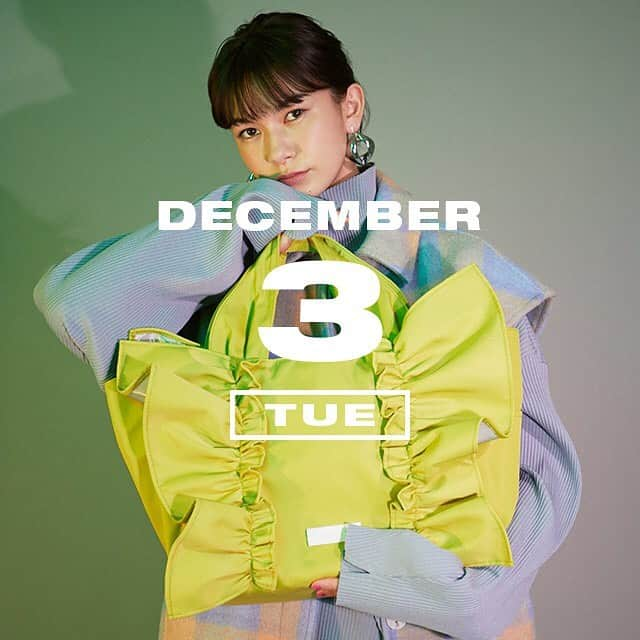 NYLON JAPANさんのインスタグラム写真 - (NYLON JAPANInstagram)「12月3日は 『贈り物を手作りする日』 クリスマスはもう目前！ 今年は家族、友達、彼へのギフトに手作りなんていかが？  NYLON.JPでは「365日、毎日がアニバーサリー」をテーマに、ファッショナブルでユニークなスタイリングを毎日提案しているよ！  http://www.nylon.jp/365  MODEL: @ERIKO_HARAKO  #365anniversary #fashion #makeup #beauty #style #今日は何の日 #make #nylonjapan #nylonjp #coordinated #coordinates #ootd #outfit #coordinate #photography #beautiful #photooftheday #贈り物を手作りする日」12月3日 0時16分 - nylonjapan