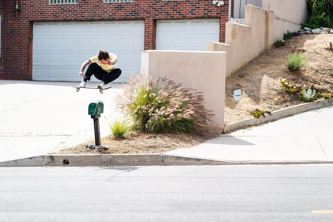 Vans Skateさんのインスタグラム写真 - (Vans SkateInstagram)「@CeeBlues air mails a switch ollie for his first @SpitfireWheels ad inside the new @ThrasherMag. Push over to your local skate shop for a copy and to peep Ol’ Gil's new Crockett Pro 2 colorways. Find a skate shop near you at vans.com/skate 📷: @AAcostaa」12月3日 11時00分 - vansskate