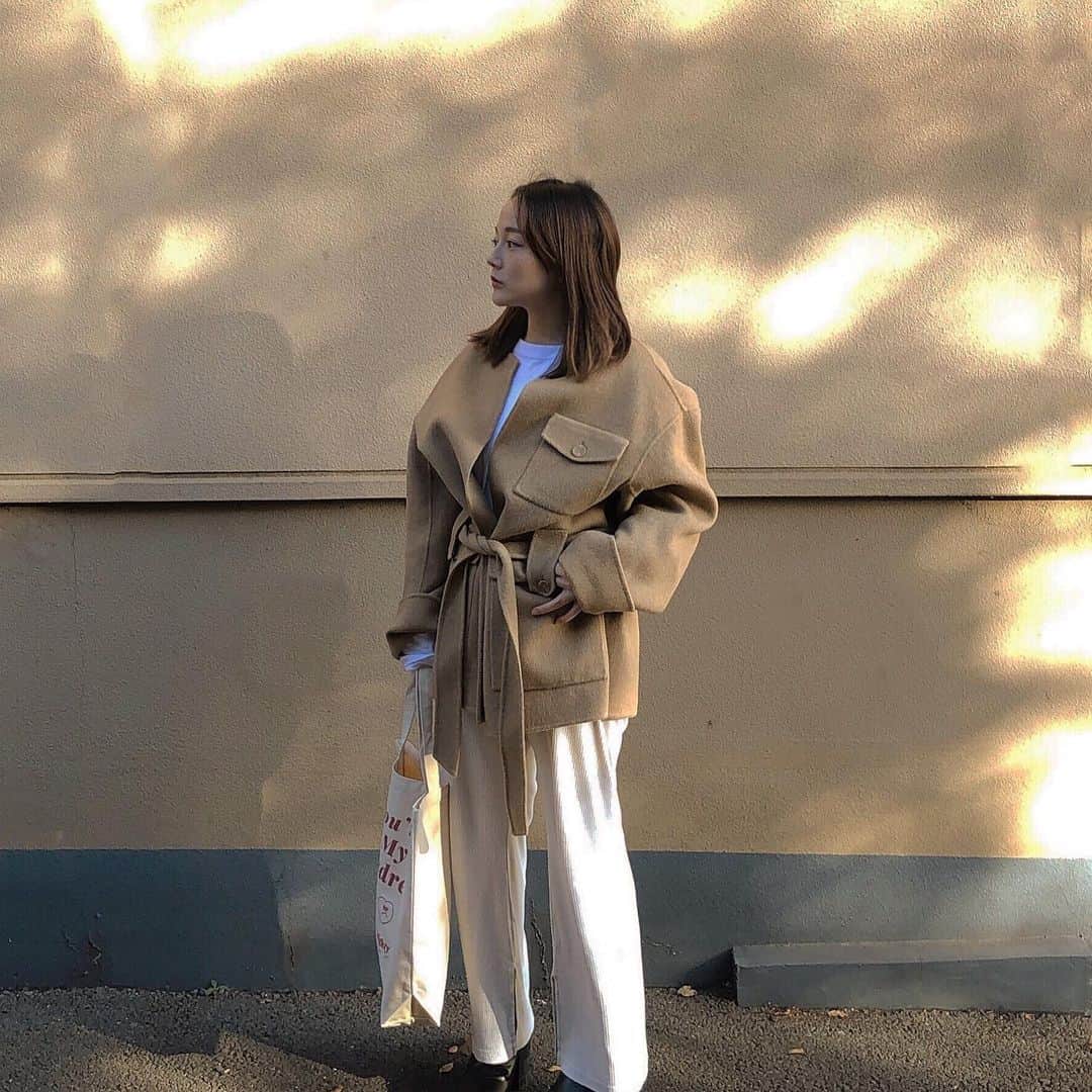 大田くるみさんのインスタグラム写真 - (大田くるみInstagram)「久しぶりに晴れたので洗濯物を一気に干せてるんるん😍 コーデは新しいブランド @rustal_official さんから頂いたJKコート♡ ゆるっとしたシルエットが可愛い。これから中にもいっぱい着込めます💕ㅤ ㅤ #rustal #ルスタル #147cm #低身長コーデ」12月3日 11時09分 - kurumimi1113