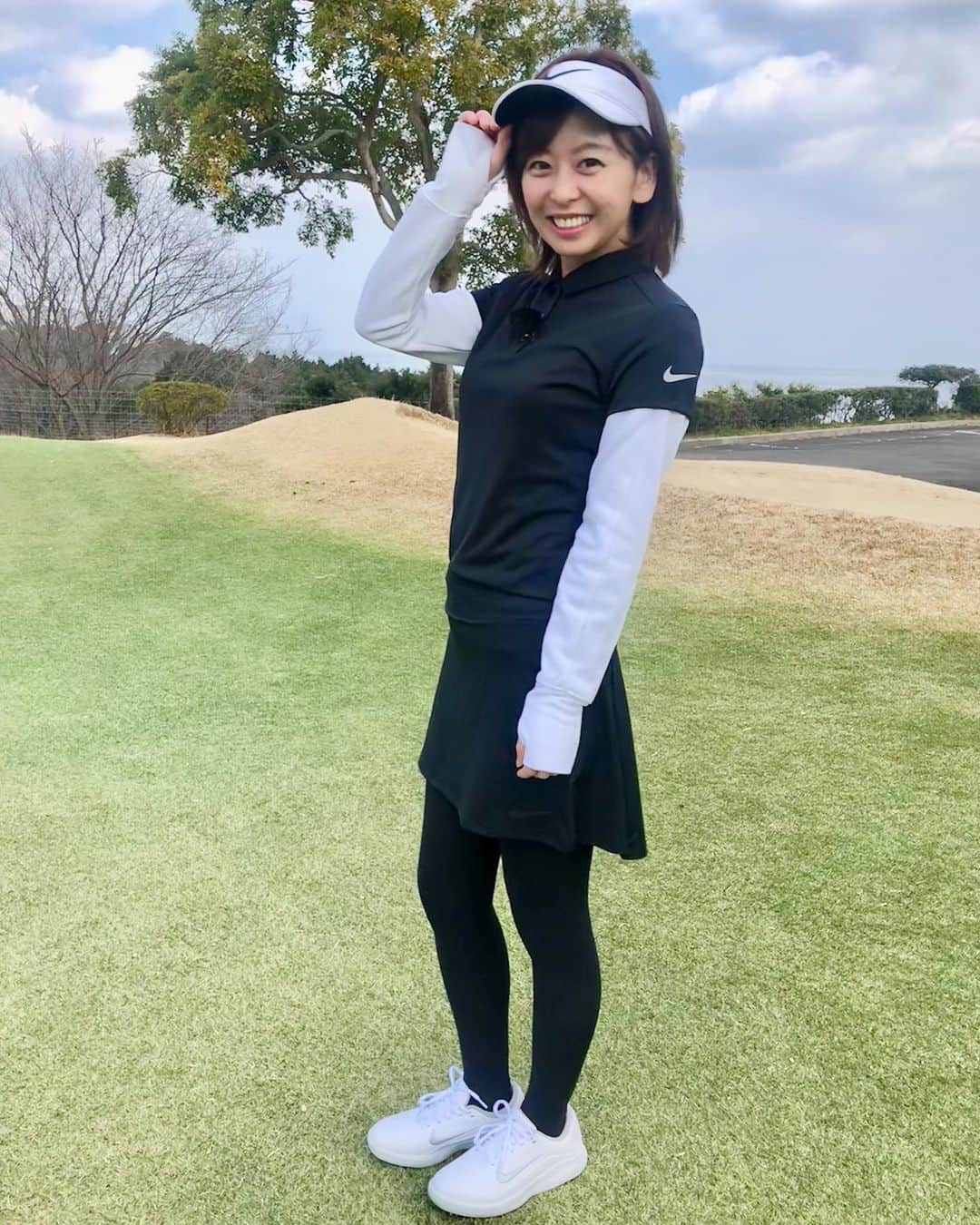 菊池良子さんのインスタグラム写真 - (菊池良子Instagram)「【#golf らく・ごる】  毎月第1火曜日は🏌️‍♂️‍♀️らく・ごる🏌️‍♂️‍♀️の日！  午後１０時からgolfnetworkにて放送📺今回は「100ヤード以内の距離感」について！  ルミプロと森末さんの対決もあります♫  このゴルフウェアー暖かくて動きやすかったです☺️さすがナイキ✨  是非ご覧ください😆  #ゴルフ #ゴルフ番組 #長崎ゴルフ #パサージュ琴海 #女子プロゴルファー #葭葉ルミ プロ #体操金メダリスト メダリスト #森末慎二 さん #cs放送 #golfnetwork #ゴルフウェア #nike #ゴルフコーデ #ゴルフ番組 #フリーアナウンサー」12月3日 11時04分 - kikuryo627happy