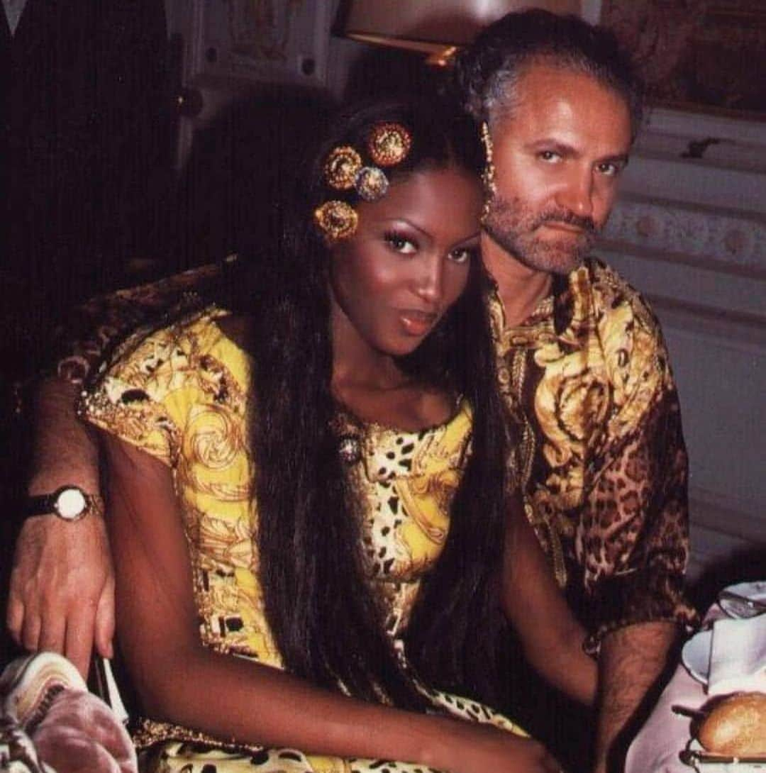 ナオミ・キャンベルさんのインスタグラム写真 - (ナオミ・キャンベルInstagram)「Remembering Gianni 🙏🏾 Happy Birthday, always in my ♥️ @versace #GianniVersace」12月3日 3時03分 - naomi