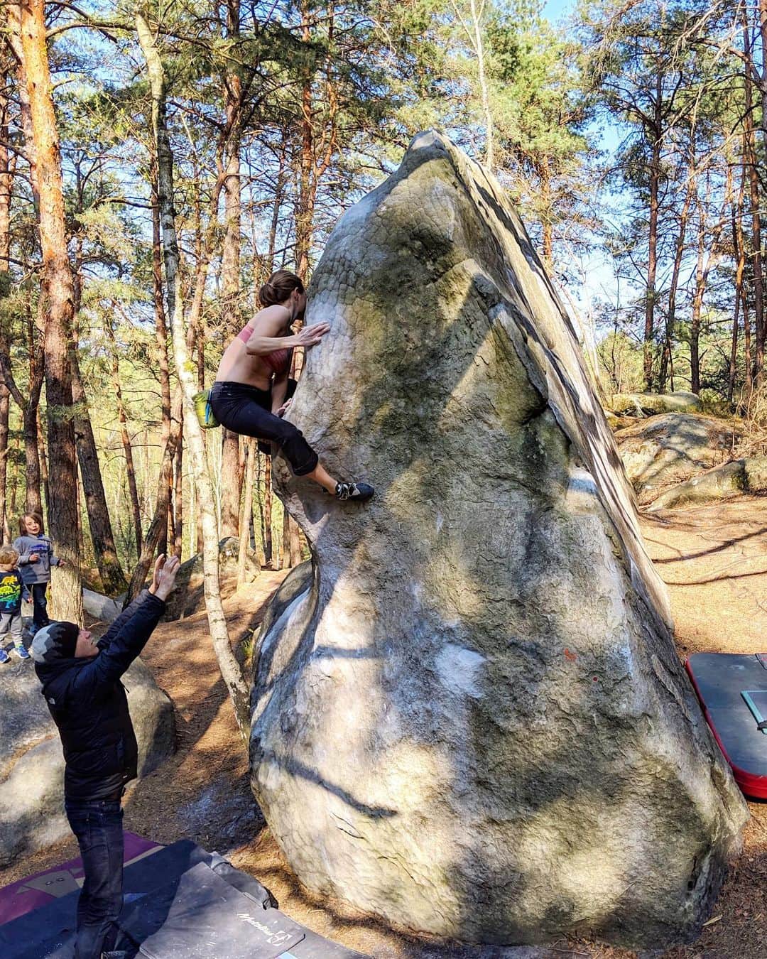 ベス・ロッデンさんのインスタグラム写真 - (ベス・ロッデンInstagram)「I first tried El Poussif in 2003 during the height of my climbing career. I was at my skinny "fighting weight" and expected to waltz up a Fontainebleau classic. I threw myself at it over and over, but finally realized that it was too hard for me. Dejected, I walked away, skipped dinner that night and did double the push ups and pull ups as a sort of self punishment.  This past spring I came back and tried again. I was at least fifteen pounds heavier and succeeded. At some point in my life, that's the extent of the story I needed to hear: that being thin wasn't the only path for me to climb hard. But now I realize that's not the most important lesson for me. It's not just about climbing hard. Perhaps it took the physical act of climbing something I couldn't climb before for me to understand, but it's actually what happened underneath that is the most important and has led to those successes.  I've wondered how it would have changed things for me if I heard this sort of story at different points in my life. What would I have done as a hungry, tiny teenage competition climber hearing that I could climb hard even if I was heavier? What would I have done as an angsty, driven and achievement focused twenty something knowing that I could climb something that I once failed on and feel success without the external praise and accolades? What would I have done as a postpartum mom in my thirties, crying myself to sleep at night, knowing that with some self love and compassion I could actually love this new, saggier, softer, heavier body instead of constantly resenting it? What would I have done seeing a picture of me smiling happily and proudly without a ripped firm belly?  I know that I've been influenced greatly by what my heroes have told me or what I've seen in the magazines  and on screens. Rationally, I know we should all make our own decisions, but in reality representation matters. Someday this caption will read "Beth tried really hard and was happy to stand on top of this boulder" but until then, it means more than that. // @outdoorresearch @metoliusclimbing @touchstoneclimbing @bluewaterropes @ospreypacks @skinourishment @clifbar @lasportivana #orambassador」12月3日 3時37分 - bethrodden