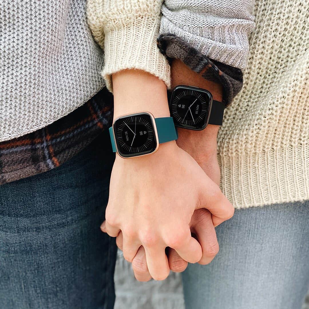 ロック&リパブリックのインスタグラム：「The perfect fit. Tap to shop FitBit and earn $15 Kohl’s Cash for every $50 spent today! #mondaymotivation #Kohls」