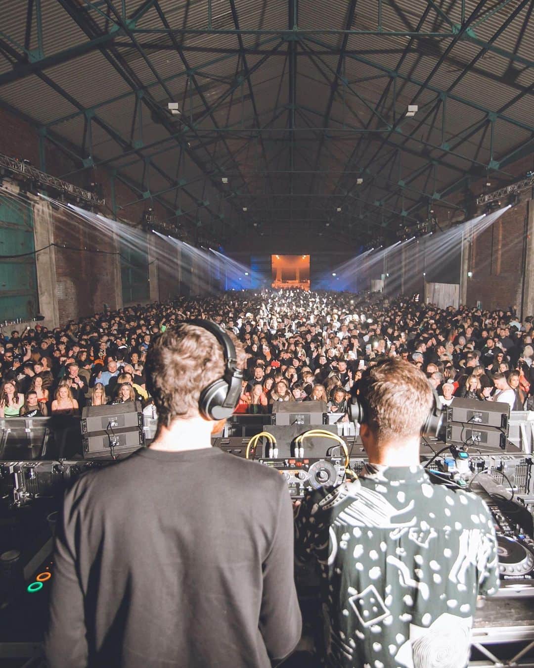 Gorgon Cityさんのインスタグラム写真 - (Gorgon CityInstagram)「Still hyped from this weekend in Liverpool 🤯 Huge love to the 3000+ party people who pulled through our @realmrecords X @solotoko party ❤ Track ID: Gorgon City - Roped In」12月3日 4時32分 - gorgoncity