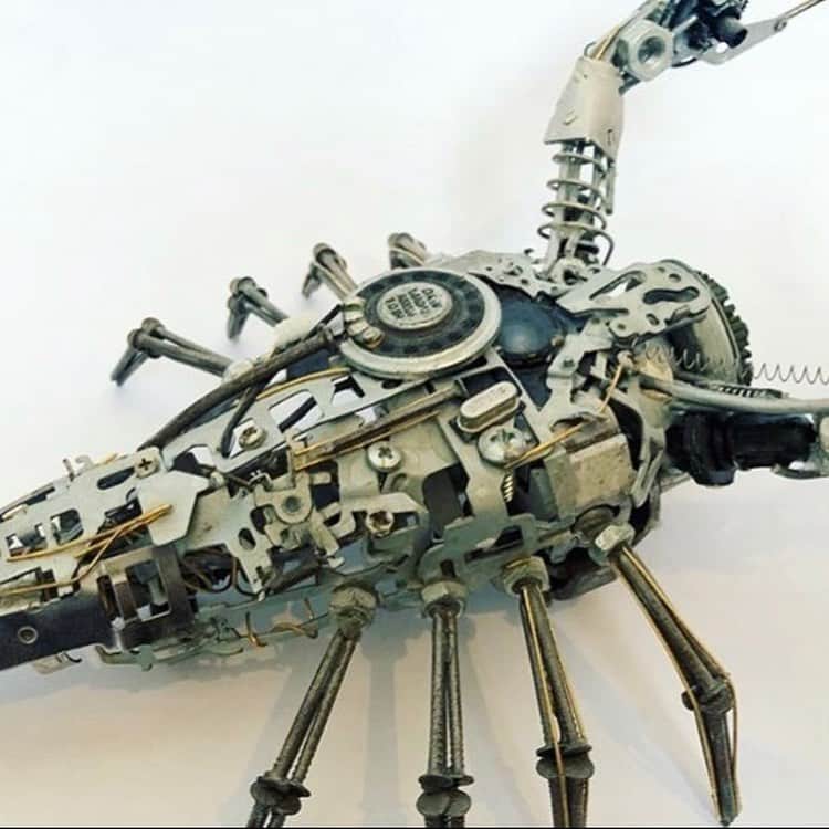 Art Collective Magazineさんのインスタグラム写真 - (Art Collective MagazineInstagram)「Check out this amazing scorpion sculpture made from random spare bits and parts made by @creations_zm ! Check their page for lots more of these original creatures! #artnerd #artcollective #coolshit #scorpion #spareparts #supportart #seeartinallyousee」12月3日 5時57分 - art_collective