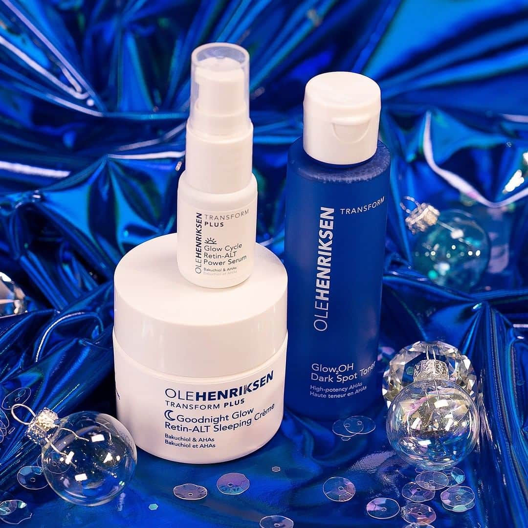 ウラヘンリクセンさんのインスタグラム写真 - (ウラヘンリクセンInstagram)「#CyberMonday = the perfect opportunity to get all your #holidayshopping done 💪🏾 Pick up our holiday sets on OleHenriksen.com for 20% off 😱 Who is adding to cart ASAP? - This #CYBERMONDAY we're offering 20% off sitewide + free 2-day shipping with every $50+ order. No code needed. Plus, receive a free mini 4-piece set with any $50+ order (Deluxe Minis of; The Clean Truth Foaming Cleanser, Banana Bright Eye Creme, C-Rush Gel Crème, Truth Serum). Use code: CYBER2. Ends 11:59 PM EST 12/2.」12月3日 6時55分 - olehenriksen