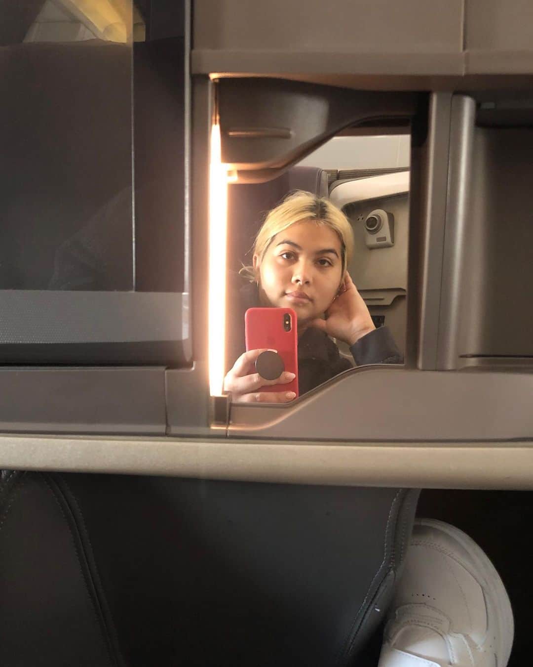 のインスタグラム：「KONICHIWA BABYYYYY japan here I come 😍」