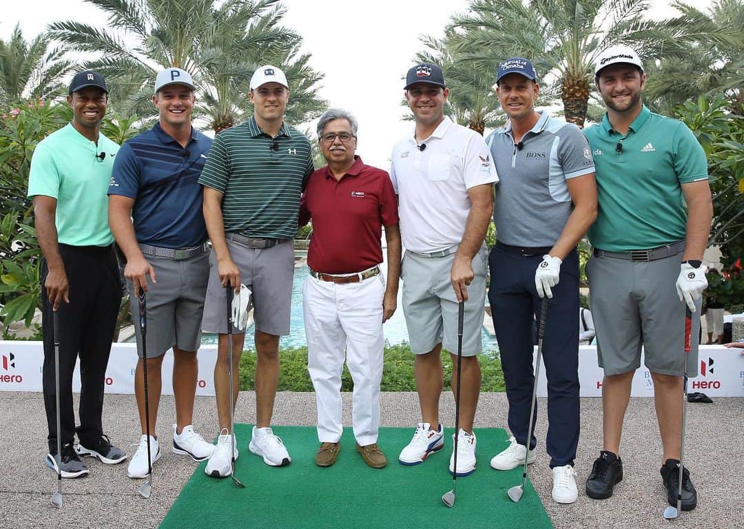 タイガー・ウッズのインスタグラム：「Thank you to @brysondechambeau, @jordanspieth, @gary.woodland, @henrikstenson and @jonrahm for coming out to the #HeroShot, and to @heromotocorplimited for making all of this possible. Does this count as 83?」