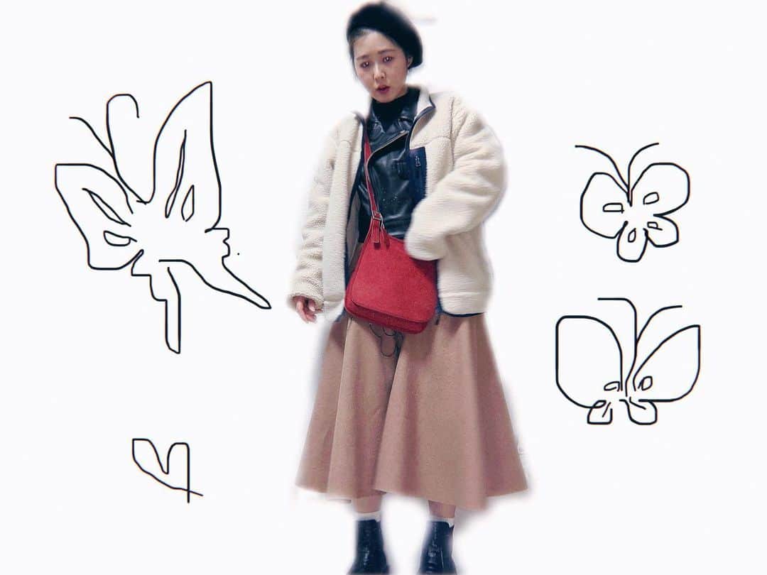 MIOさんのインスタグラム写真 - (MIOInstagram)「. おっはよ . . . . . . #ミオ服  #fashion  #ootd #clothes #vintagefashion #服 #古着 #古着好きな人と繋がりたい #oldcoach #drmartens #ボアブルゾン #レザージャケット」12月3日 9時38分 - gmow_1122