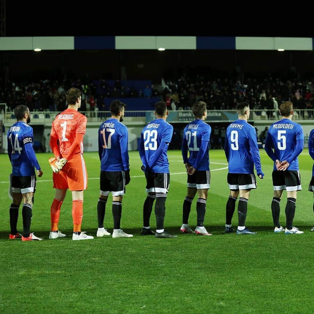 アスミル・ベゴヴィッチさんのインスタグラム写真 - (アスミル・ベゴヴィッチInstagram)「+3 points! Another important match on Friday. 🇦🇿⚽️🆎🧤」12月3日 20時44分 - asmir1