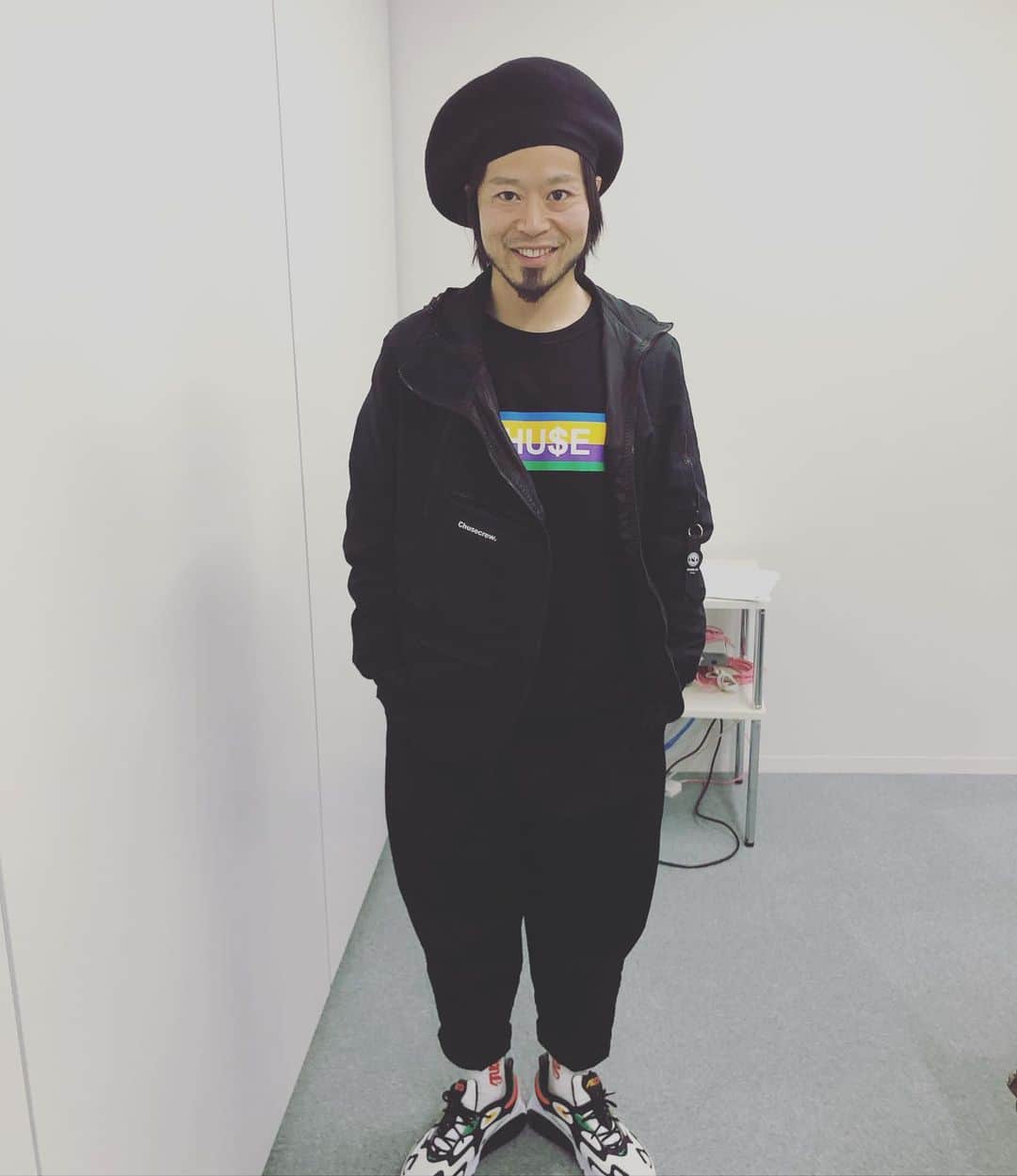 上中丈弥のインスタグラム：「とても上がる↑良い打ち合わせでした🥴さぁエンジンにガソリン注ぎましょう。  今日は上から下までchuseできめた1日でした。めっちゃ好き。  #イナ戦 #イナズマ戦隊 #chuse」