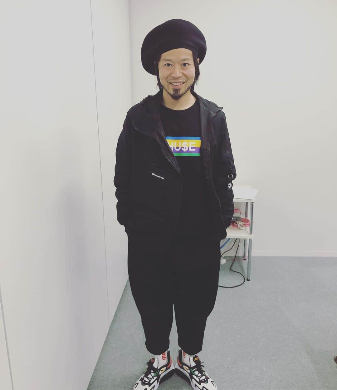 上中丈弥さんのインスタグラム写真 - (上中丈弥Instagram)「とても上がる↑良い打ち合わせでした🥴さぁエンジンにガソリン注ぎましょう。  今日は上から下までchuseできめた1日でした。めっちゃ好き。  #イナ戦 #イナズマ戦隊 #chuse」12月3日 19時42分 - jyouya