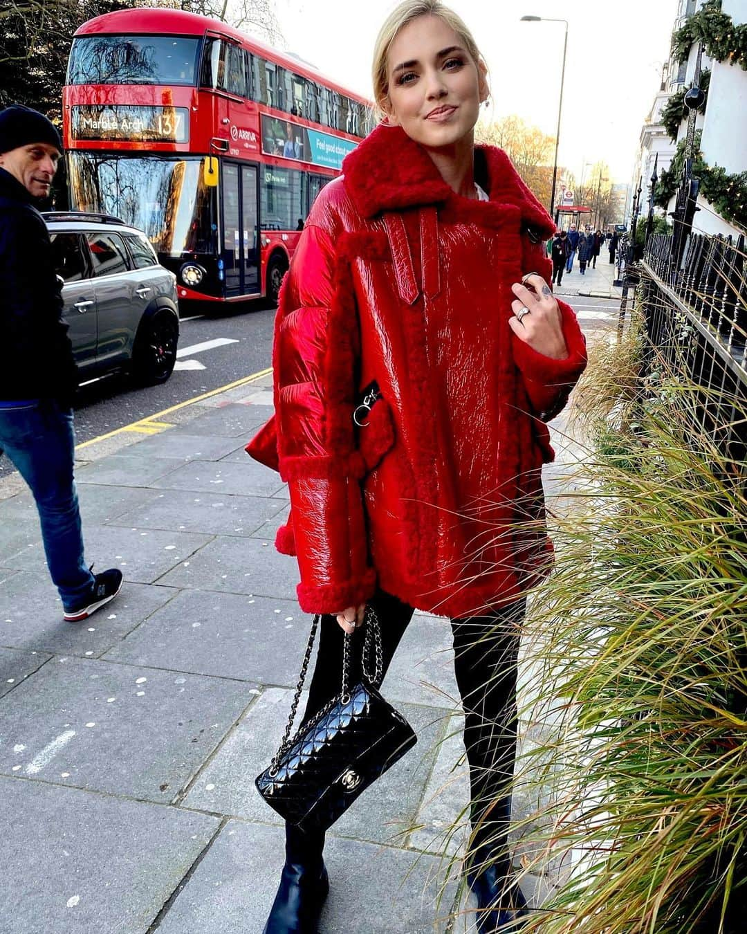 キアラ・フェラーニさんのインスタグラム写真 - (キアラ・フェラーニInstagram)「Bye London 🥰 Time to go back to bebe ❤️」12月3日 20時18分 - chiaraferragni