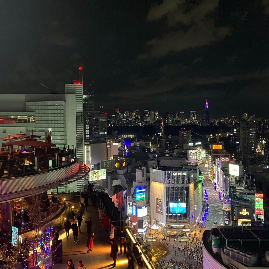 白石明美さんのインスタグラム写真 - (白石明美Instagram)「#Tokyo  New spot !!🇯🇵🗼🔥 @yuya_410  thank you 🙏🏽」12月3日 20時23分 - abyakemi