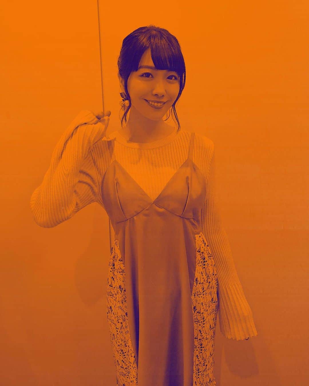 愛美さんのインスタグラム写真 - (愛美Instagram)「. . 今日の撮影では、神戸の友達に貰ったイヤリングをつけました✨ . . #ootd #ガスヴァンサントみたいに蒼い #dholic #bank」12月3日 20時23分 - aimin_official