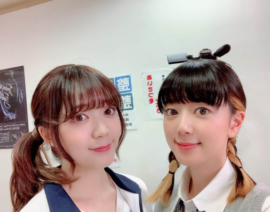 のインスタグラム：「Roselia×RAISE A SUILEN 合同ライブ「Rausch und/and Craziness」幕間映像の思い出。  髪色で撮影時期がバレるやーつ😇  13年ぶりに #eastboy 着た。」