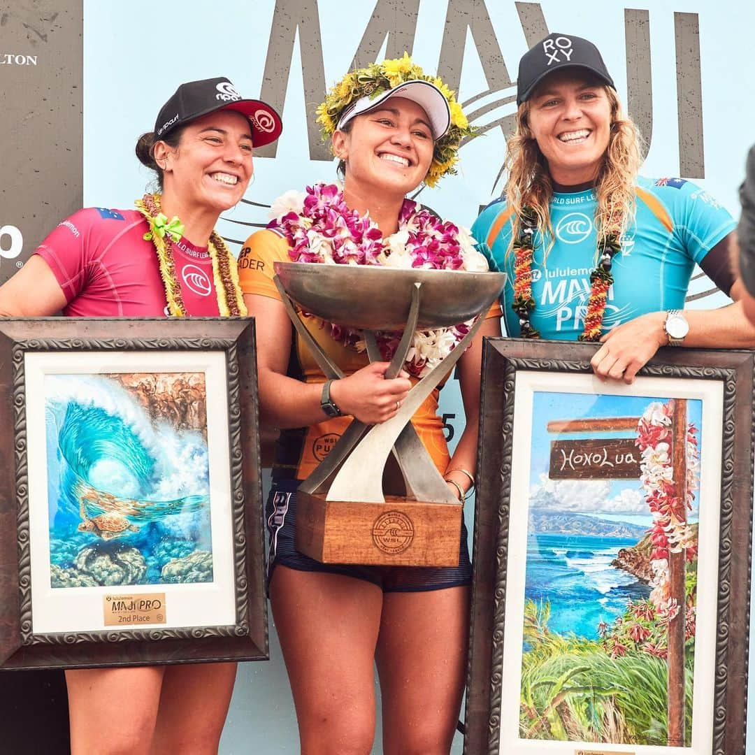 ロキシーさんのインスタグラム写真 - (ロキシーInstagram)「What a day! Congratulations @stephaniegilmore on winning the 2019 Maui Pro (making this her 5th event win at Honolua Bay!). Check our stories for all the highlights #GoGirls」12月3日 12時09分 - roxy