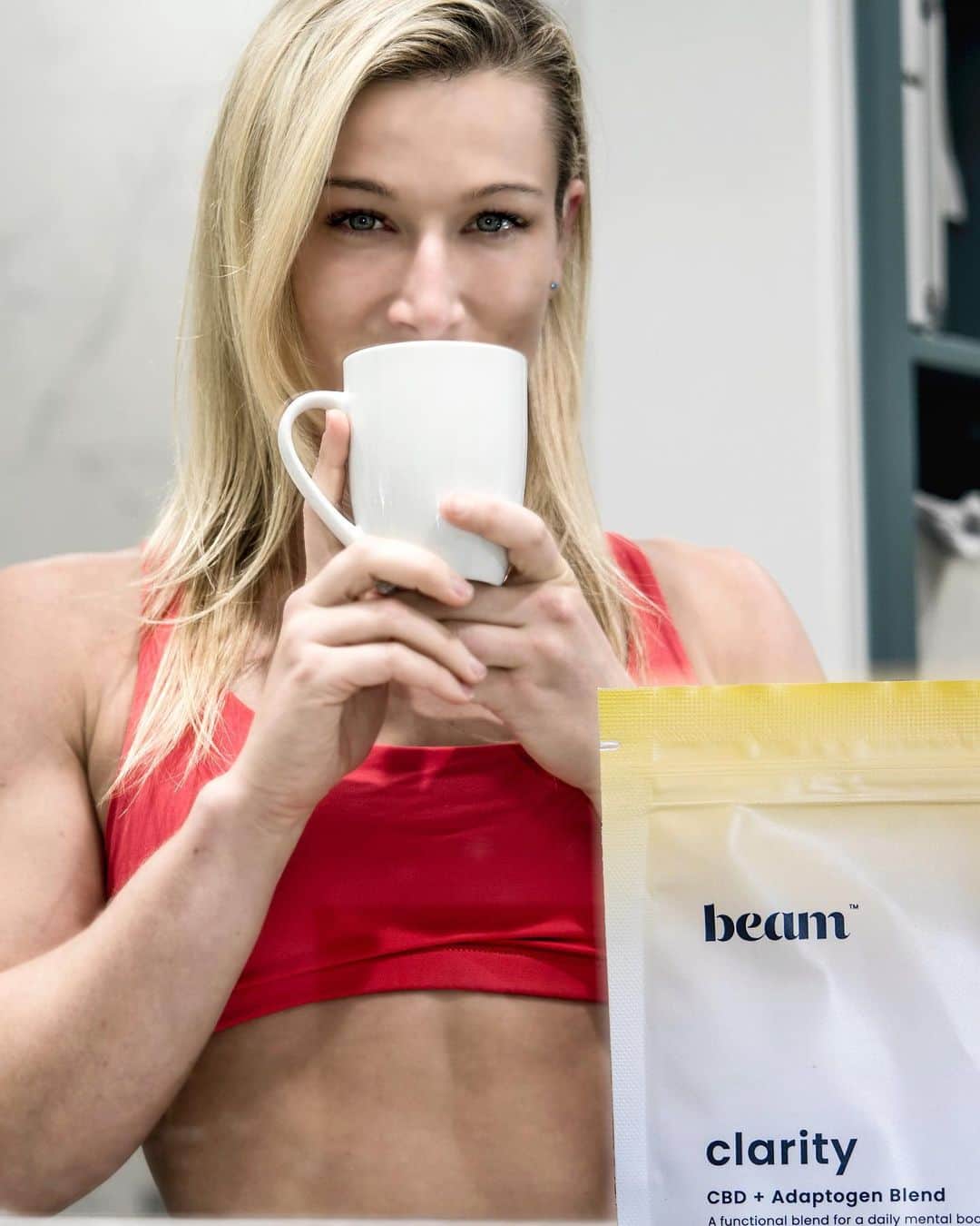 ジェシー・グラフさんのインスタグラム写真 - (ジェシー・グラフInstagram)「Better focus = better everything @beam」12月3日 12時17分 - jessiegraffpwr