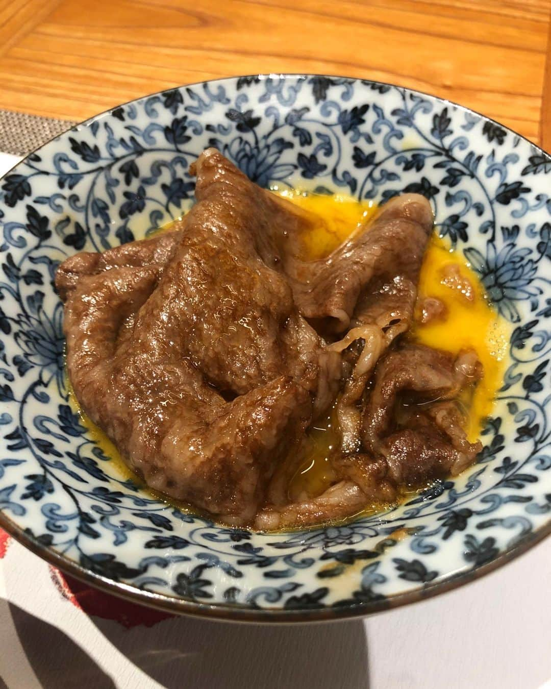 茨木菜緒さんのインスタグラム写真 - (茨木菜緒Instagram)「. 柿安ですき焼き🥩 . 美味しすぎてお肉追加😂❤️笑 . #柿安 #お肉 #すき焼き #松阪牛 #六本木 #六本木ヒルズ #hills」12月3日 12時20分 - kudonao2218